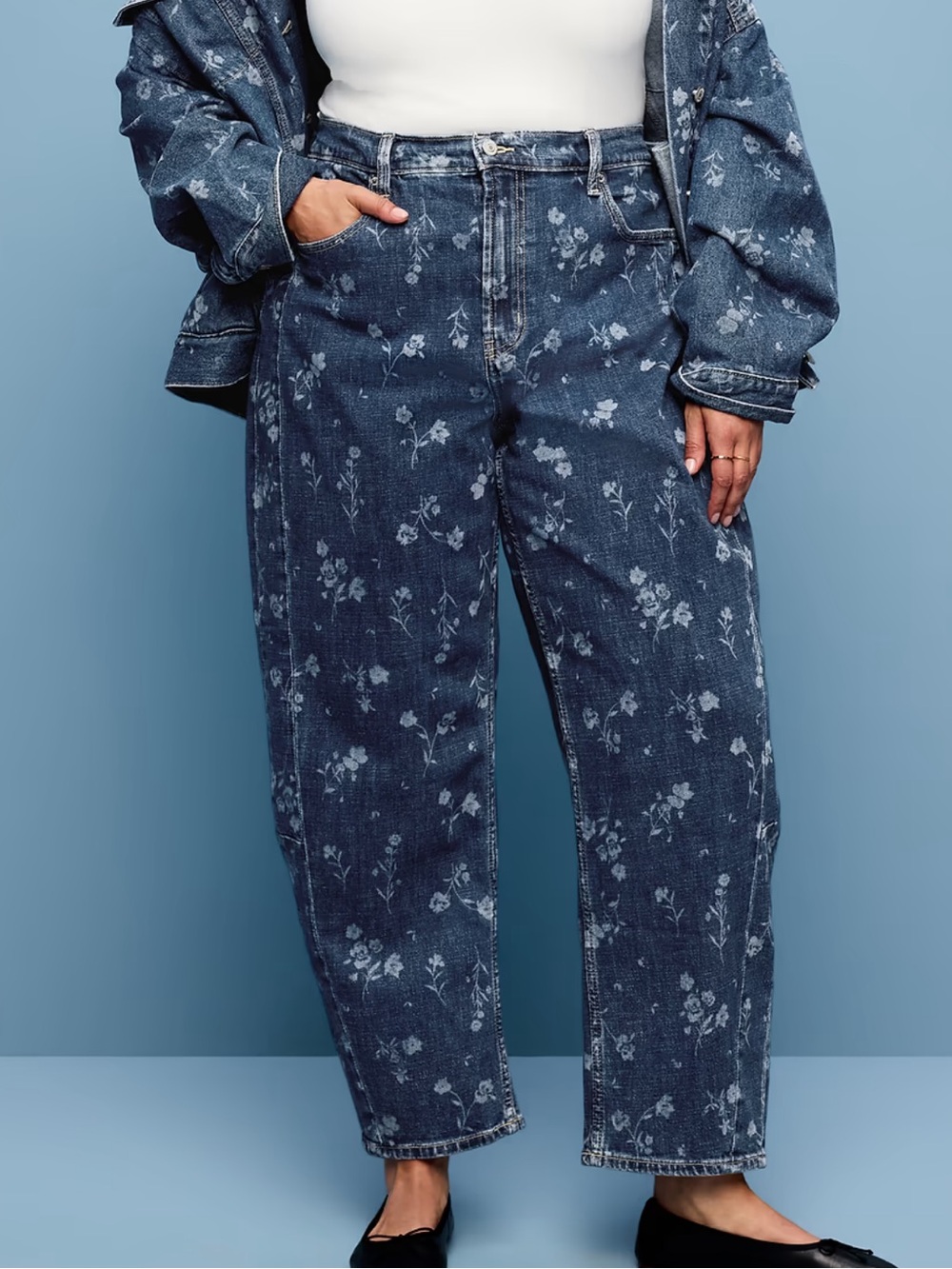 NWT Old Navy Floral Print Barrel Jeans size 18